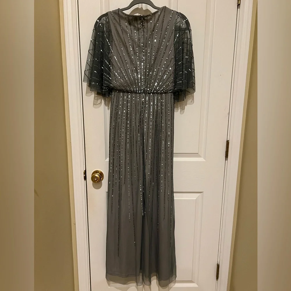 Adrianna Papell 🍄NWOT Elegant Gray / blue Evening Gown